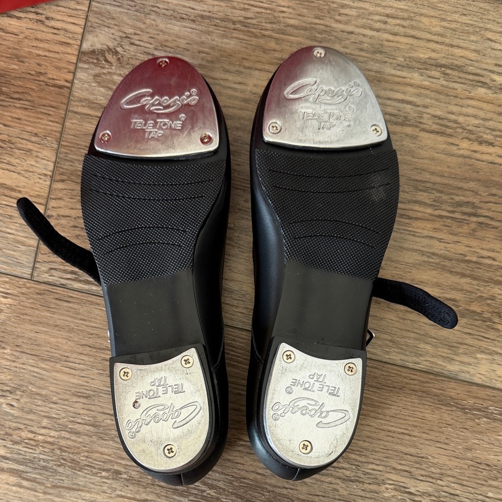 CAPEZIO Tap Shoes (Mary Jane style)! - Picture 2 of 3